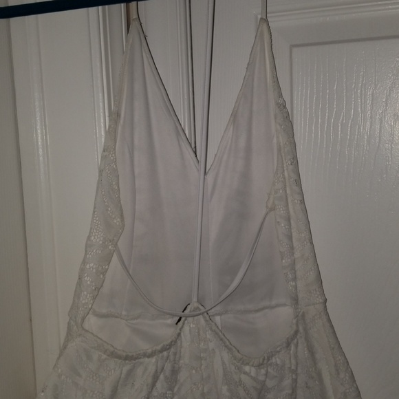 Lace Dress - Picture 3 of 4